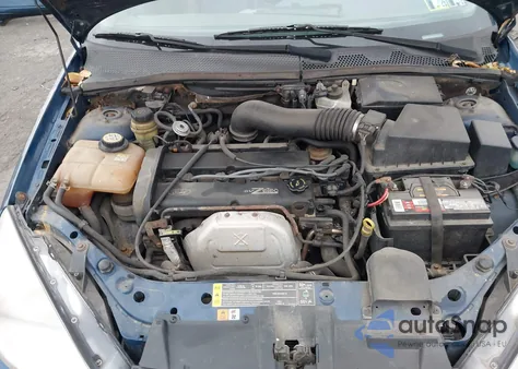 2000 Ford Focus Zts z USA, uszkodzony, nr VIN 1FAHP3833YW354544